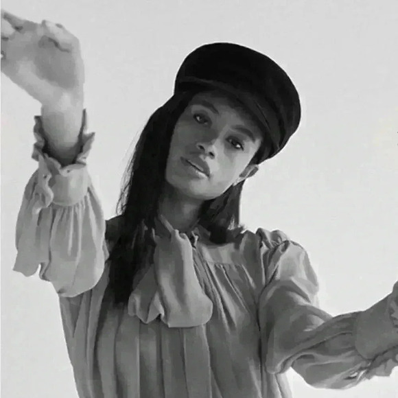 Janessa Leone Jimi Newsboy Hat 100% suede